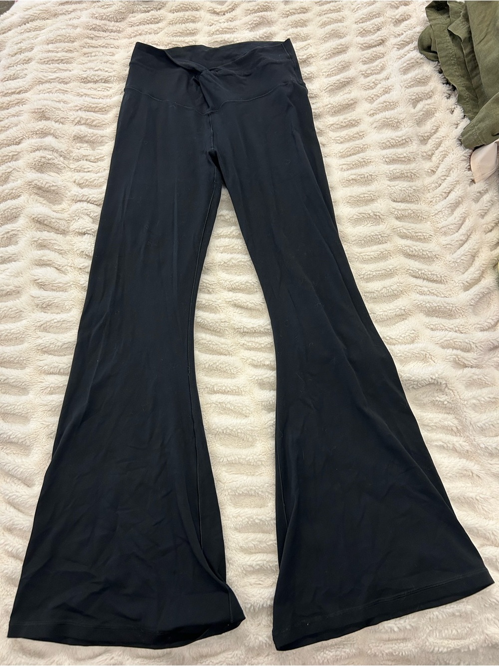 Offline by Aerie Black Flare Yoga Pants
